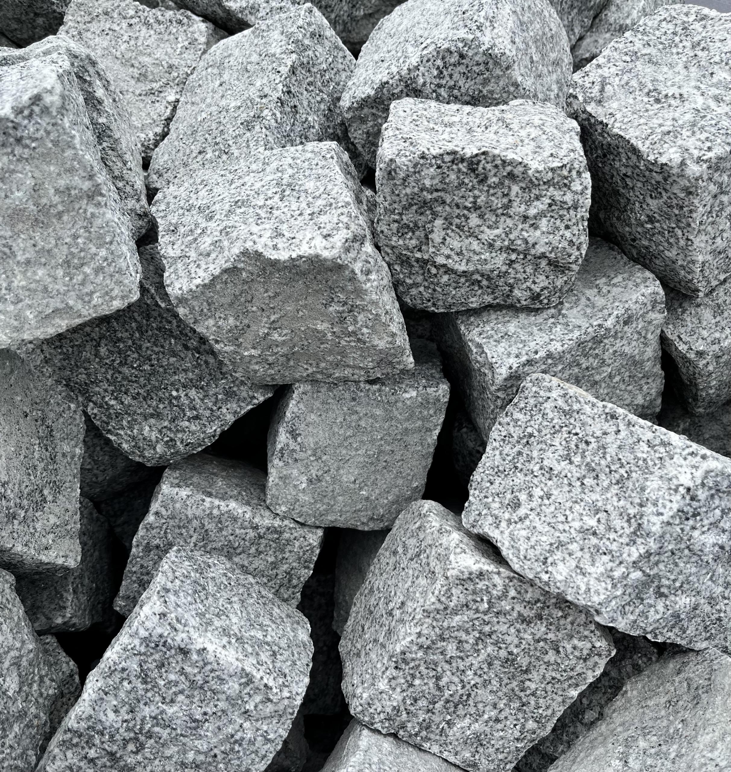 Silver Grey Granite Sett (Bergama)